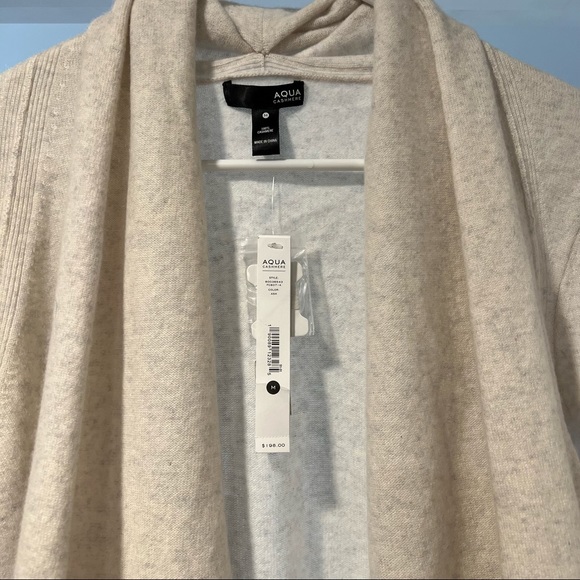 Aqua Cashmere Light Gray Ash Medium Sweater from Bloomingdale’s - Picture 2 of 7